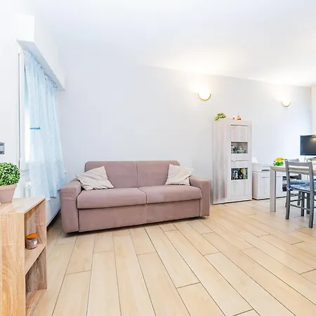Chiaro House Colico